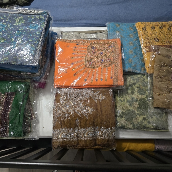 Unstiched suit - Picture 3 of 16